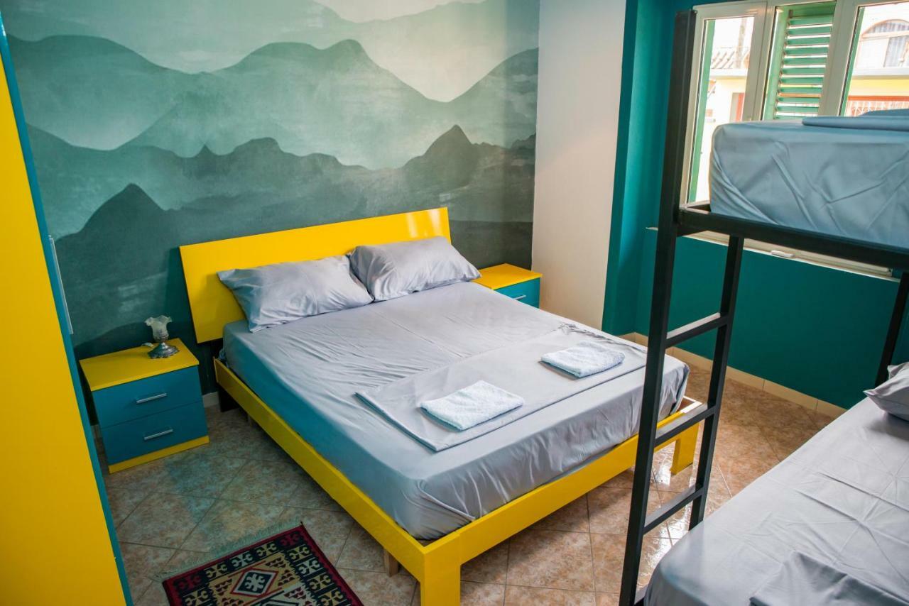 Our Way Guest House & Hostel Шкодер Экстерьер фото