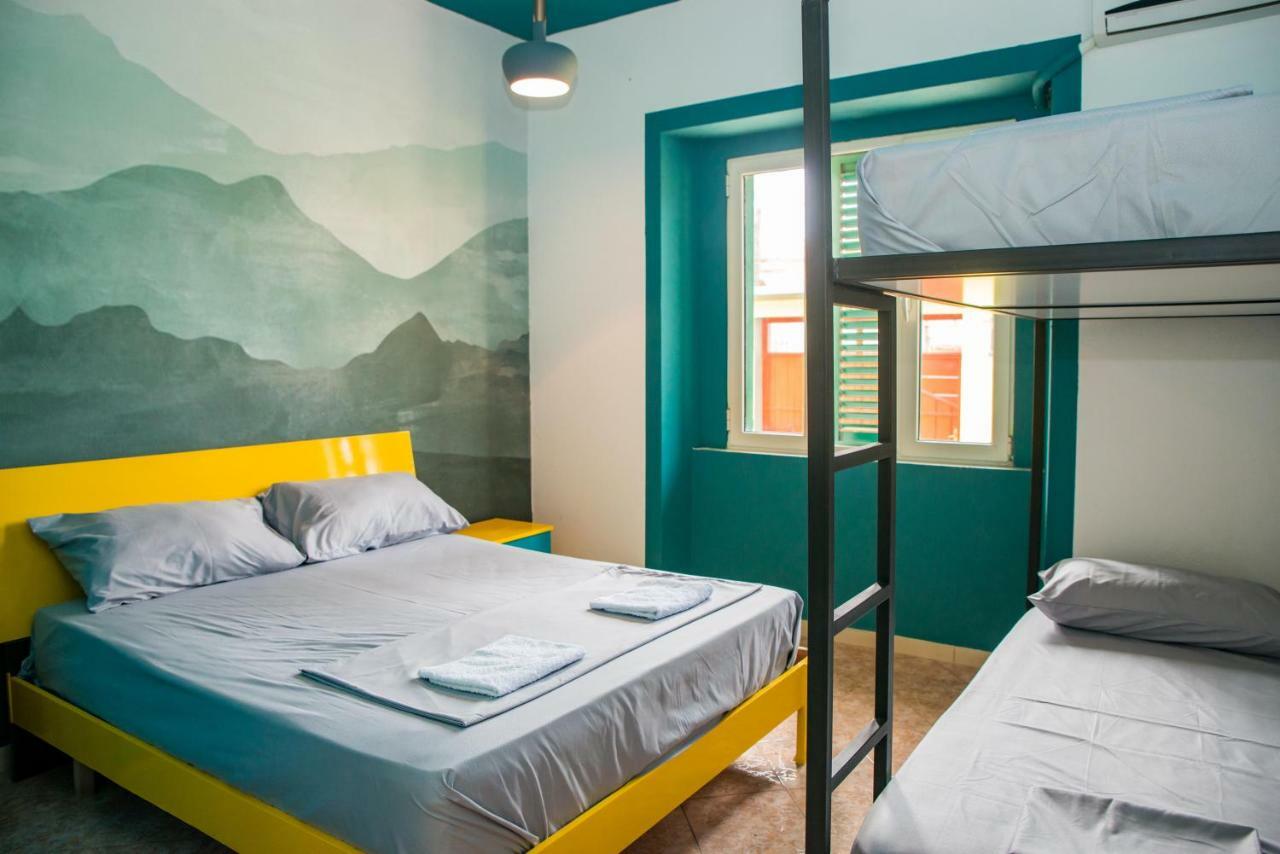 Our Way Guest House & Hostel Шкодер Экстерьер фото