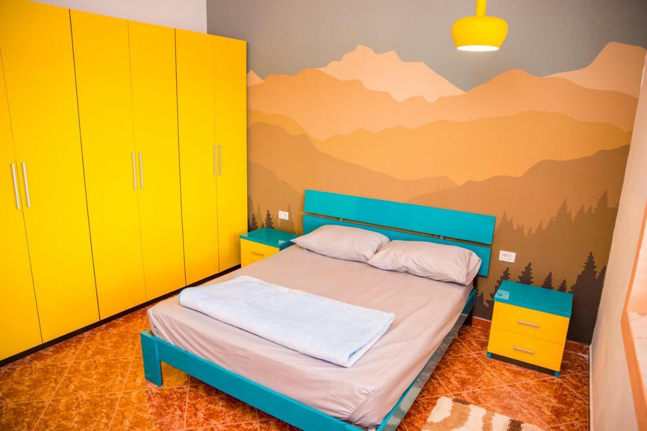 Our Way Guest House & Hostel Шкодер Экстерьер фото